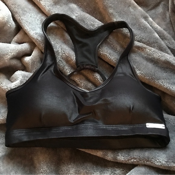 Bombshell Sportswear Other - power gloss bra black size m - like new